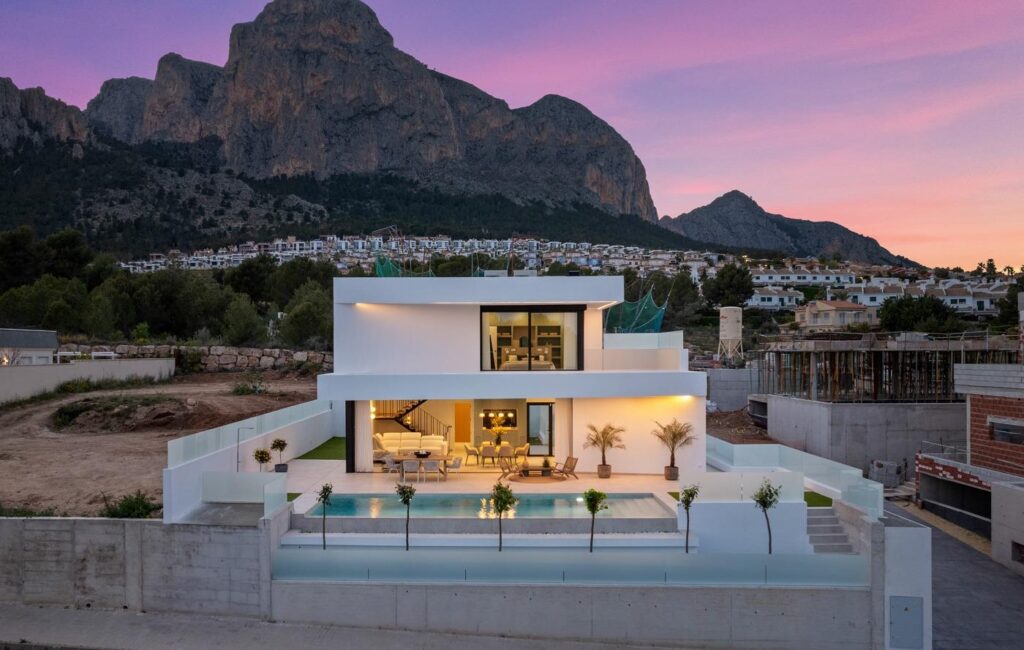 Вілла в Полоп, Іспанія, 306м² - зображення 1