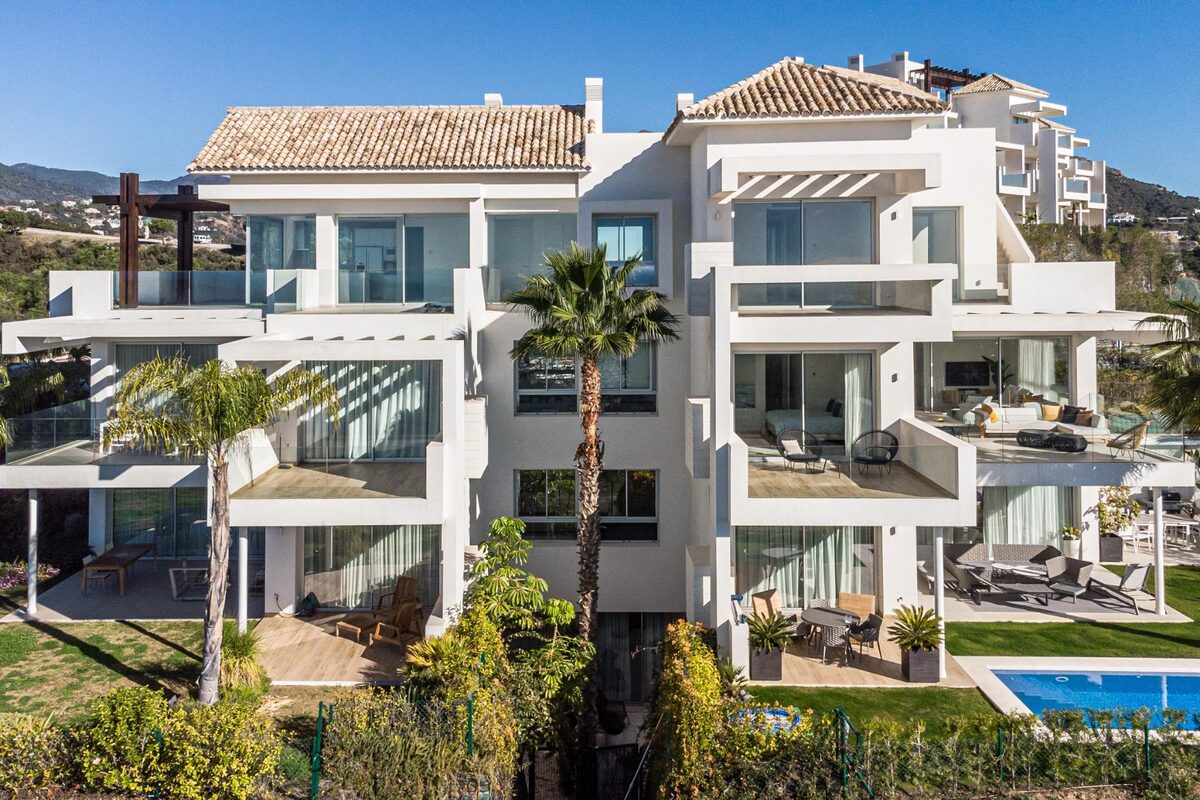 Apartment with 3 bedrooms, 122m² in Benahavis, Spain [ID: 0137-SP0455]