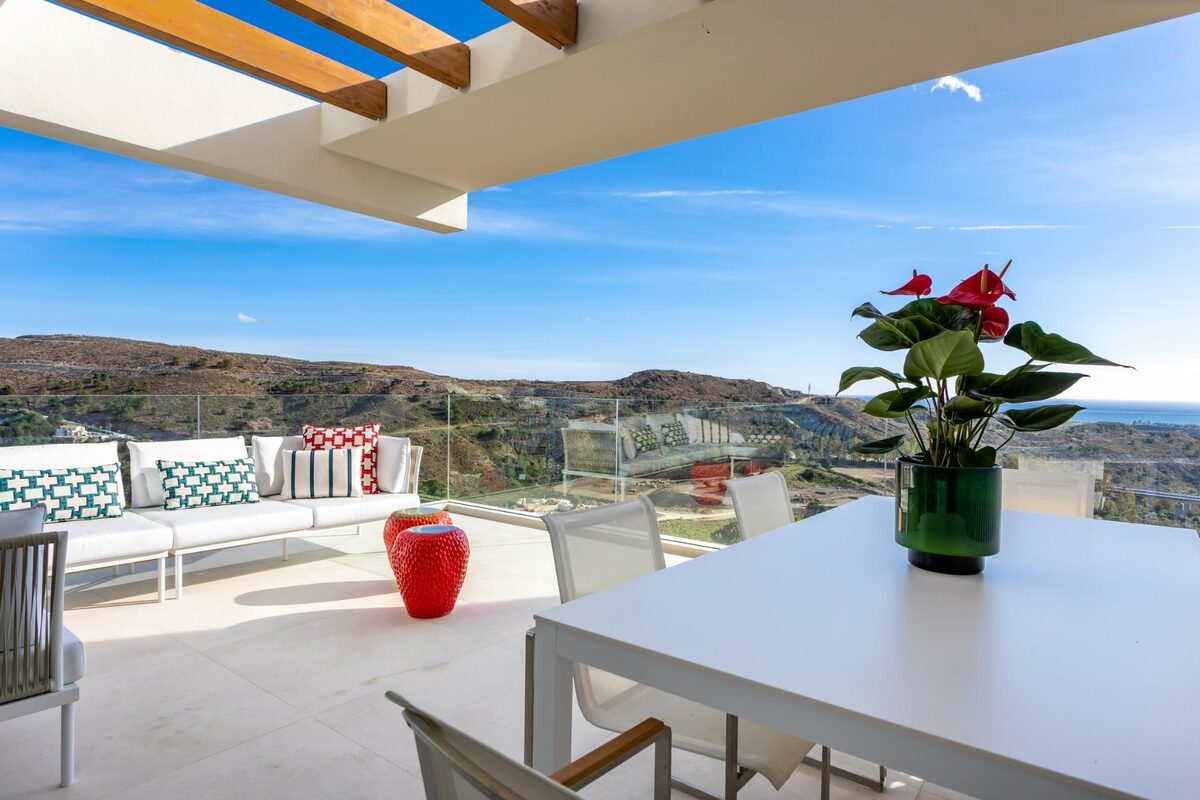 Apartment with 3 bedrooms, 122m² in Benahavis, Spain [ID: 0137-SP0455]