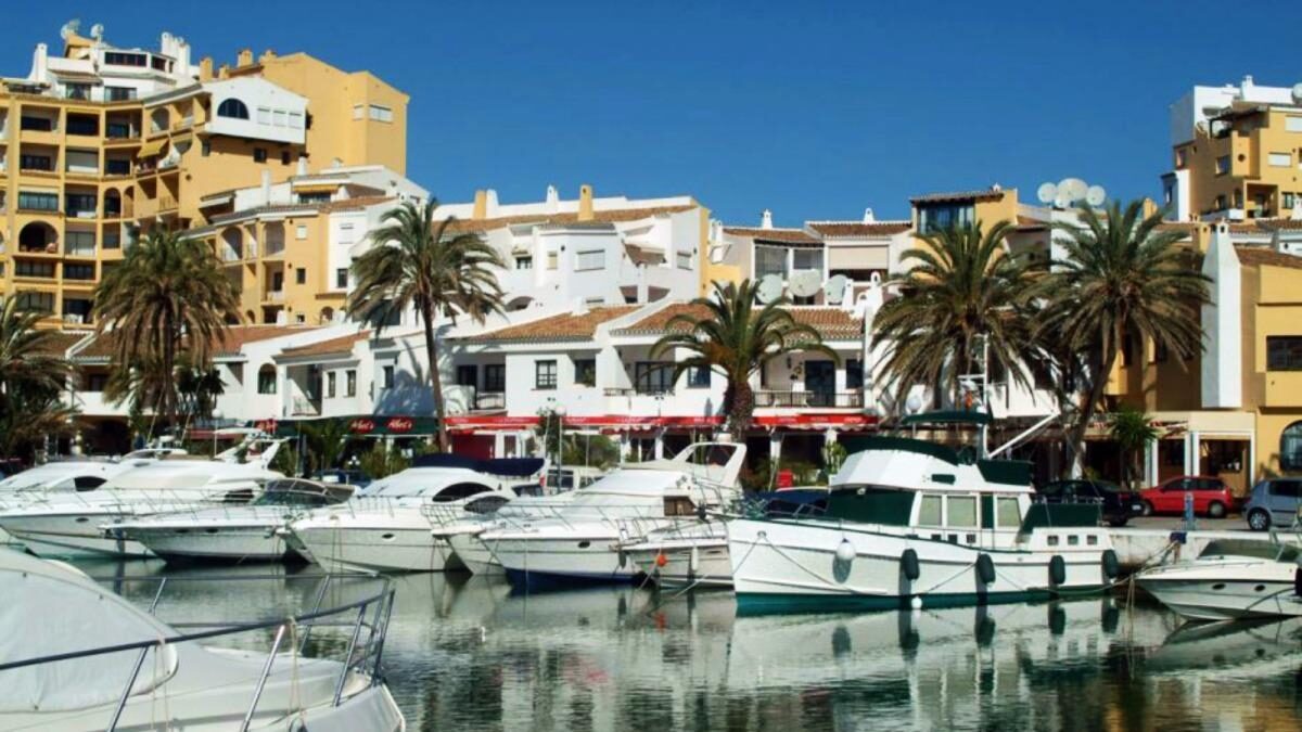 Apartment with 3 bedrooms, 334m² in Марбелья, Spain [ID: 0137-SP0566]