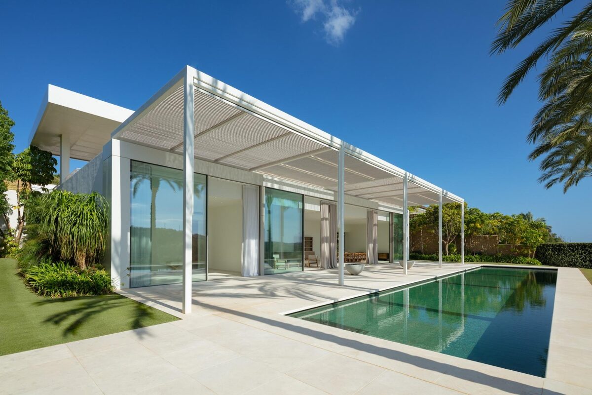 Villa with 4 bedrooms, 578m² in Casares, Spain [ID: 0137-SP0586]