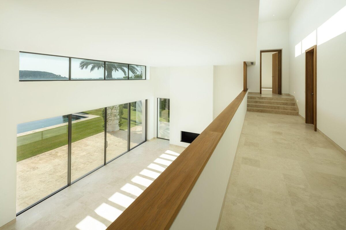 Villa with 5 bedrooms, 655m² in Casares, Spain [ID: 0137-SP0584]