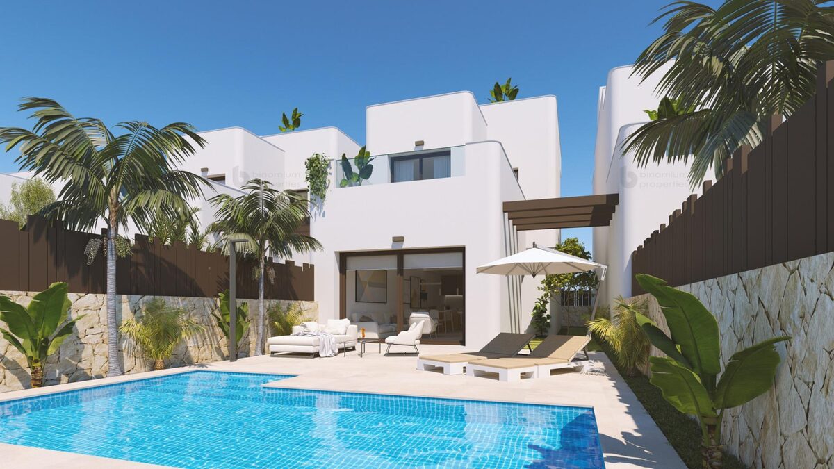 Villa with 3 bedrooms, 131m² in Pilar de la Horadada, Spain [ID: 0137-SP0593]