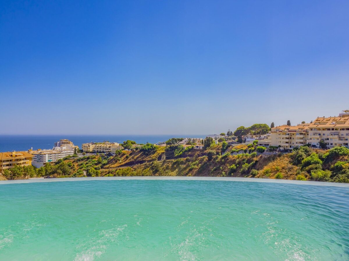Dom szeregowy z 4 sypialniami, 177m² w Fuengirola, Hiszpania [ID: 0137-SP0816]
