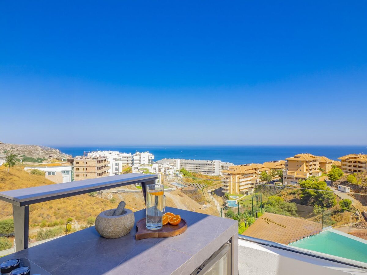 Dom szeregowy z 4 sypialniami, 177m² w Fuengirola, Hiszpania [ID: 0137-SP0816]