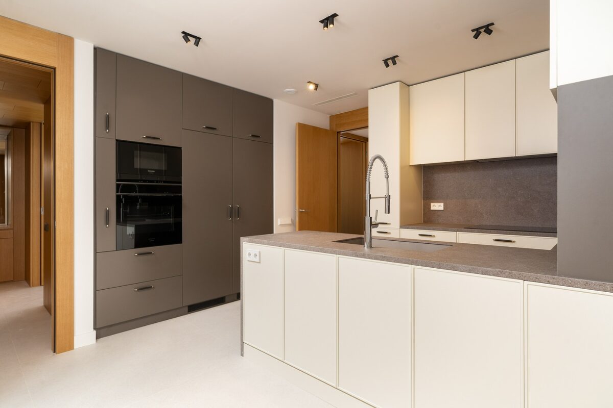 Квартира с 3 спальнями, 193м² в Барселона, Испания [ID: 0143-001]