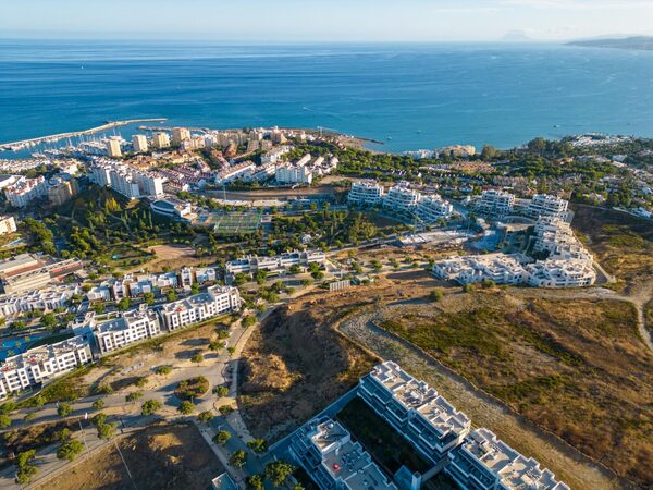 Apartament w Estepona, Hiszpania, 176m² - obraz 16