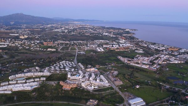 Apartament w Estepona, Hiszpania, 143m² - obraz 11