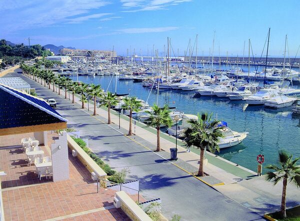Apartment in Villajoyosa, Spain, 79m² - image 9