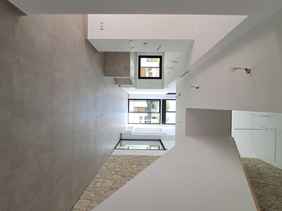 Вілла з 4 спальнями, 203м² в Альфаз-дель-Пі, Іспанія [ID: 0137-N9059]