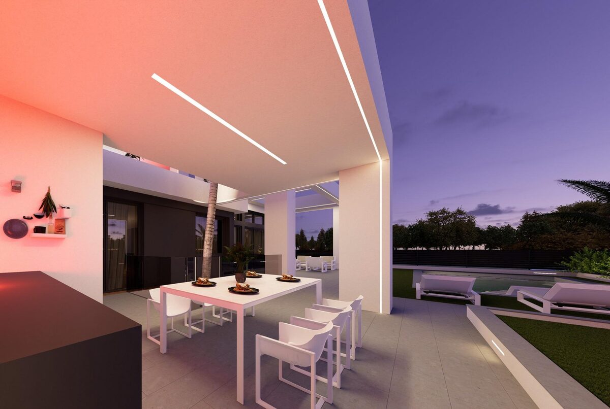 Villa with 5 bedrooms, 335m² in Los Alcazares, Spain [ID: 0137-N8997]