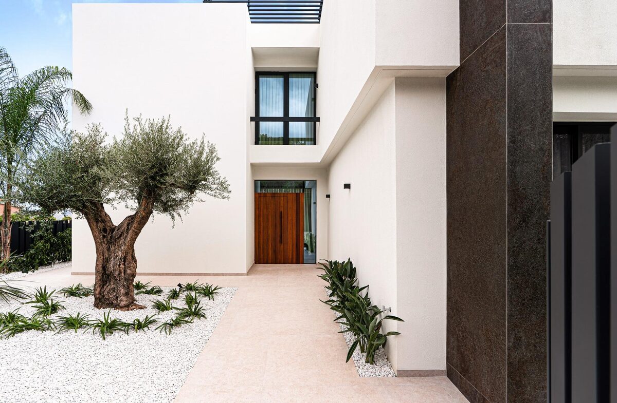 Villa with 4 bedrooms, 283m² in La Nucia, Spain [ID: 0137-N8993]