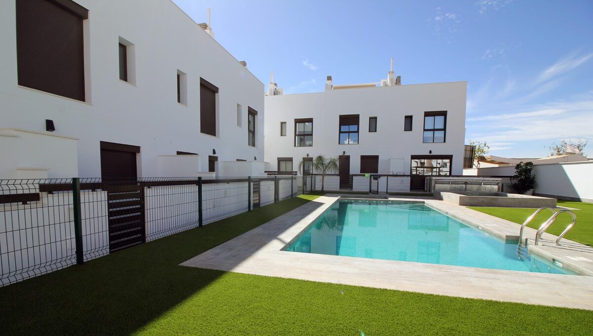 Таунхаус з 3 спальнями, 107м² в Пілар-де-ла-Орадада, Іспанія [ID: 0137-N8980]