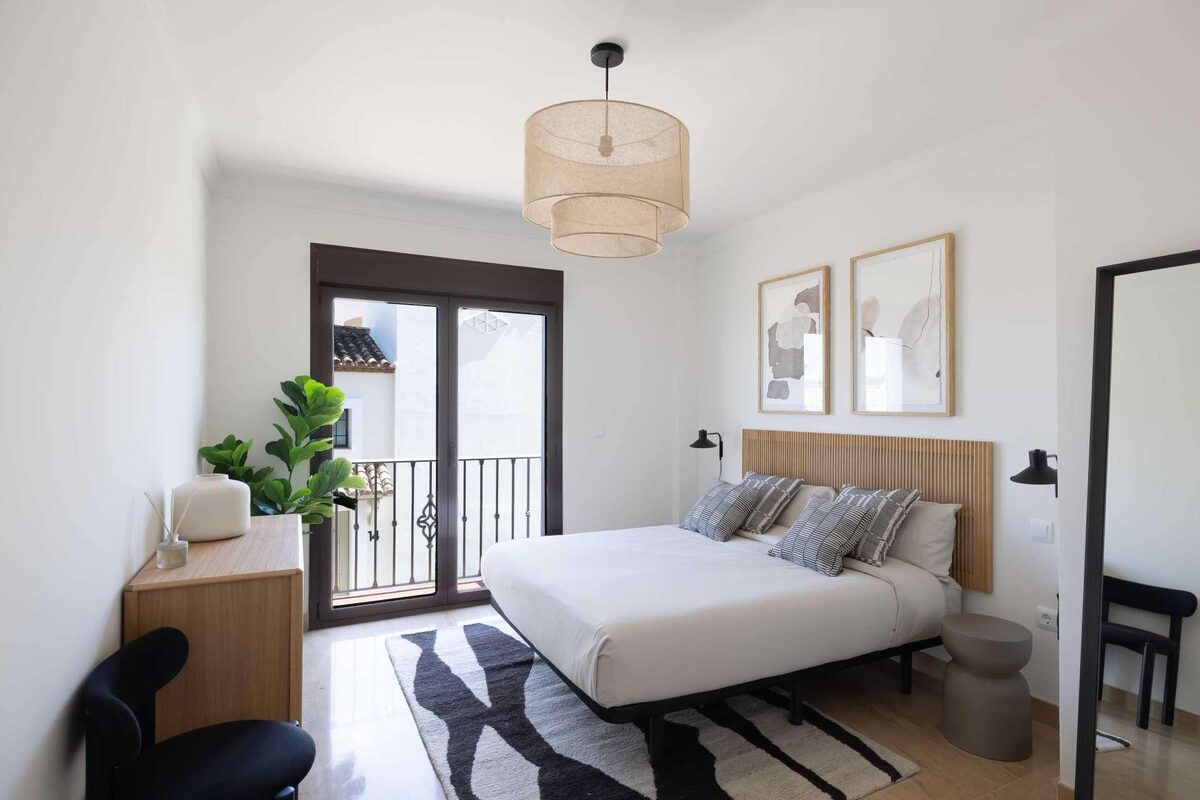 Villa with 3 bedrooms, 262m² in Estepona, Spain [ID: 0137-N8945]