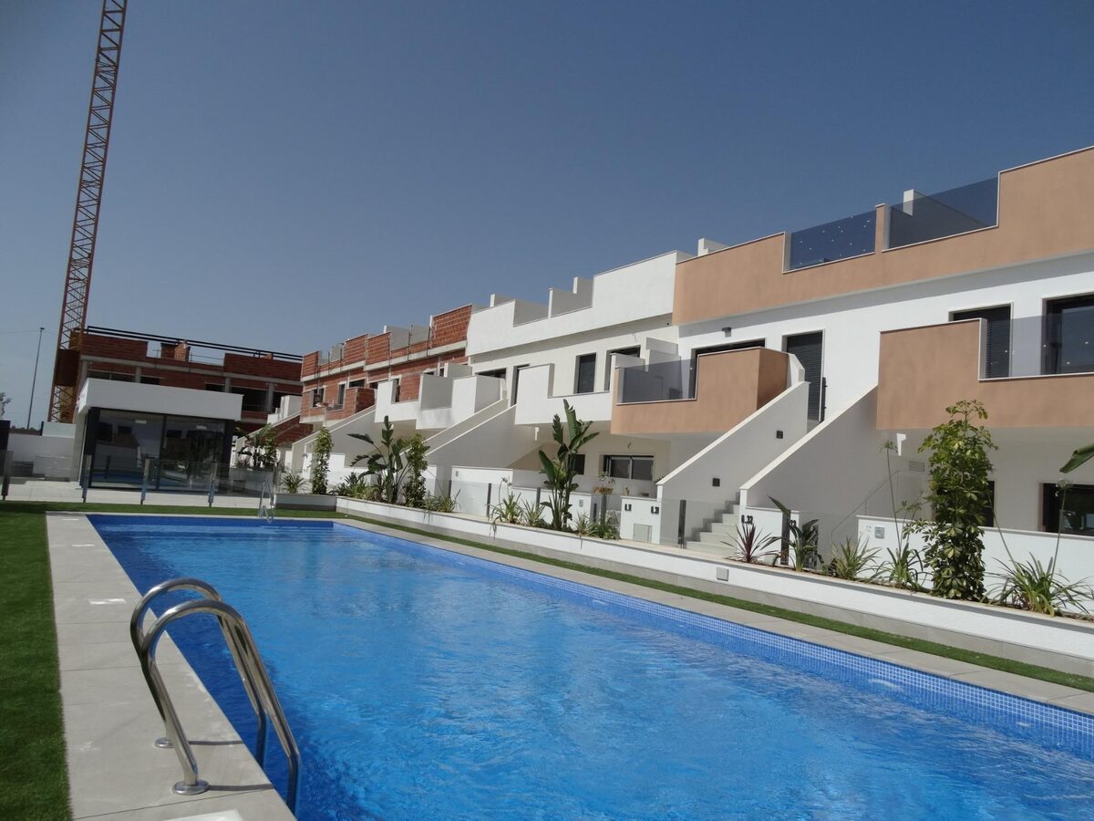 Bungalow with 3 bedrooms, 96m² in Pilar de la Horadada, Spain [ID: 0137-N8872]