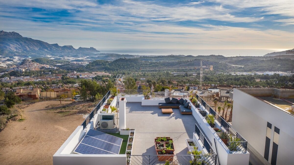 Villa with 3 bedrooms, 277m² in Polop, Spain [ID: 0137-N8805]