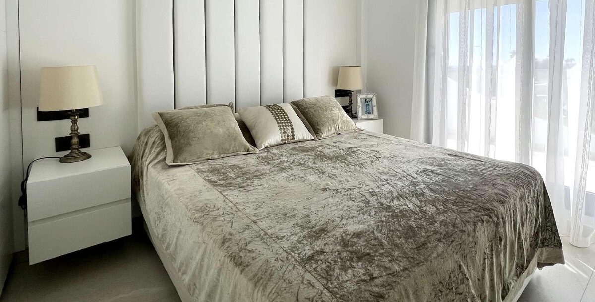 Willa z 3 sypialniami, 98m² w Рохалес, Hiszpania [ID: 0137-N8759]