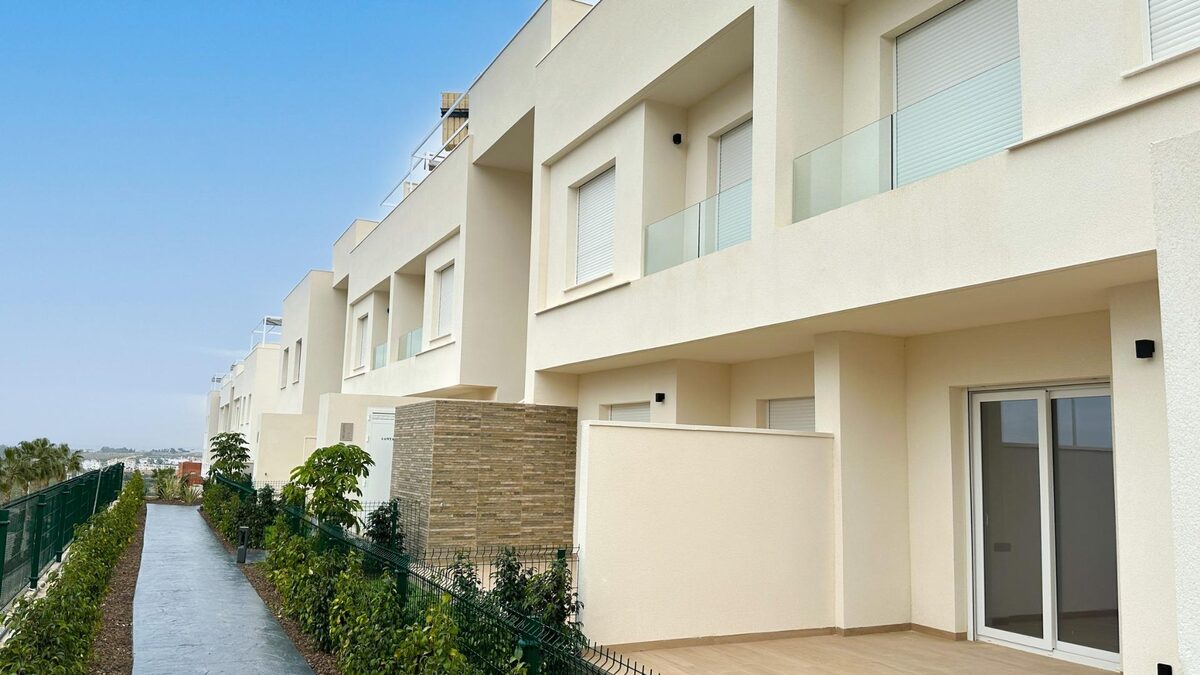 Bungalow with 2 bedrooms, 73m² in Algorfa, Spain [ID: 0137-N8733]