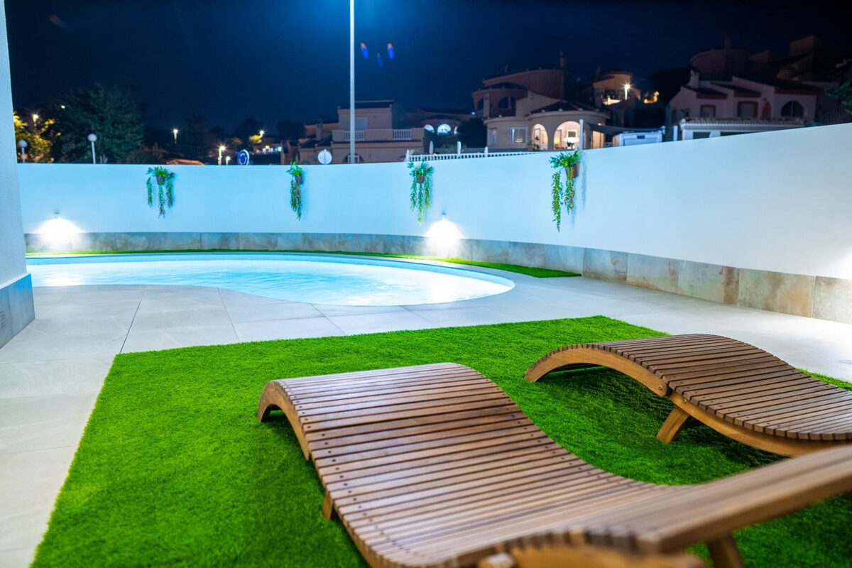 Villa with 3 bedrooms, 433m² in Ciudad Quesada, Spain [ID: 0137-N6034]