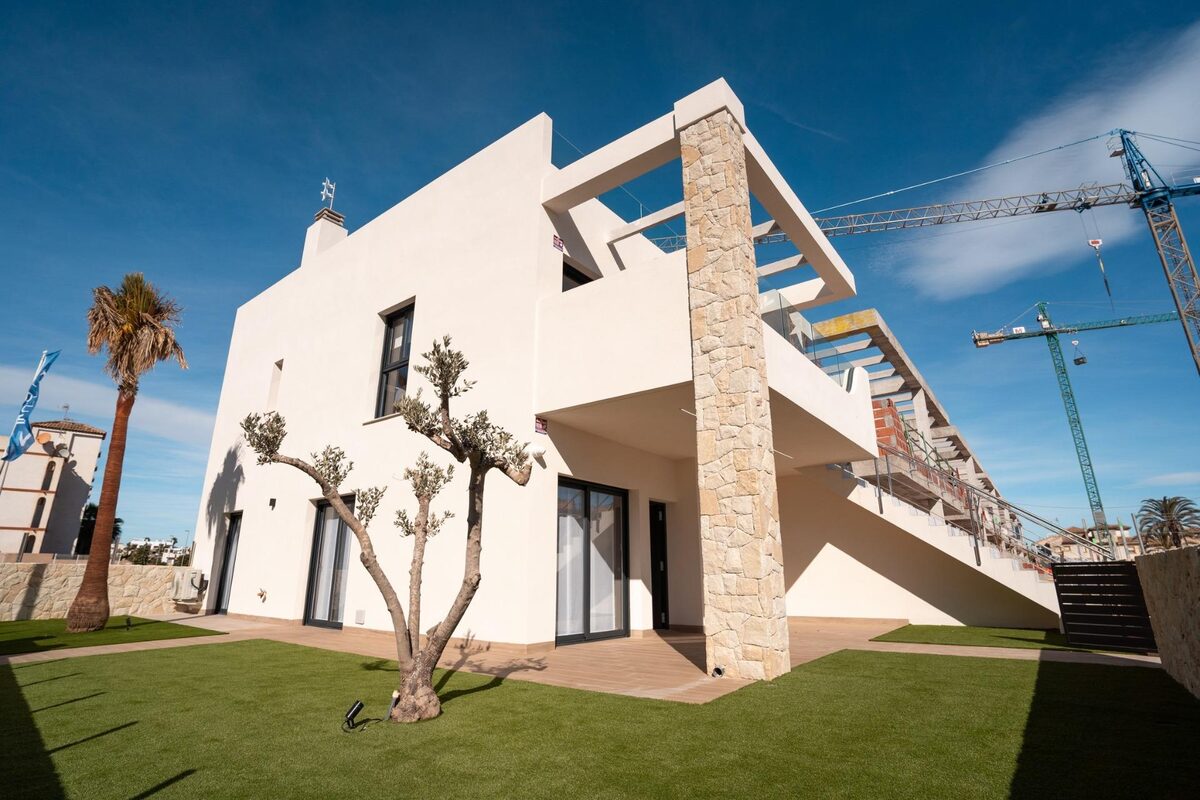 Bungalow with 3 bedrooms, 83m² in Pilar de la Horadada, Spain [ID: 0137-N8634]