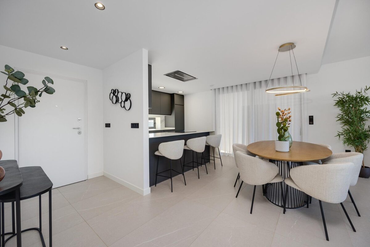 Willa z 3 sypialniami, 141m² w Torrevieja, Hiszpania [ID: 0137-N8628]