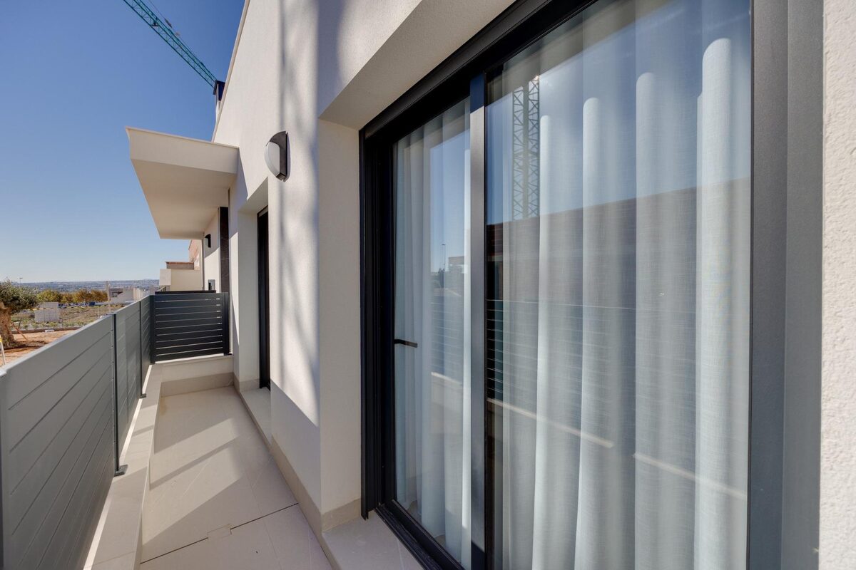 Willa z 3 sypialniami, 141m² w Torrevieja, Hiszpania [ID: 0137-N8628]
