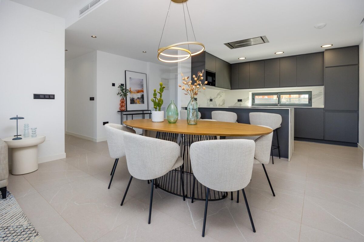 Willa z 3 sypialniami, 141m² w Torrevieja, Hiszpania [ID: 0137-N8628]