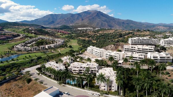 Penthouse w Estepona, Hiszpania, 335m² - obraz 17