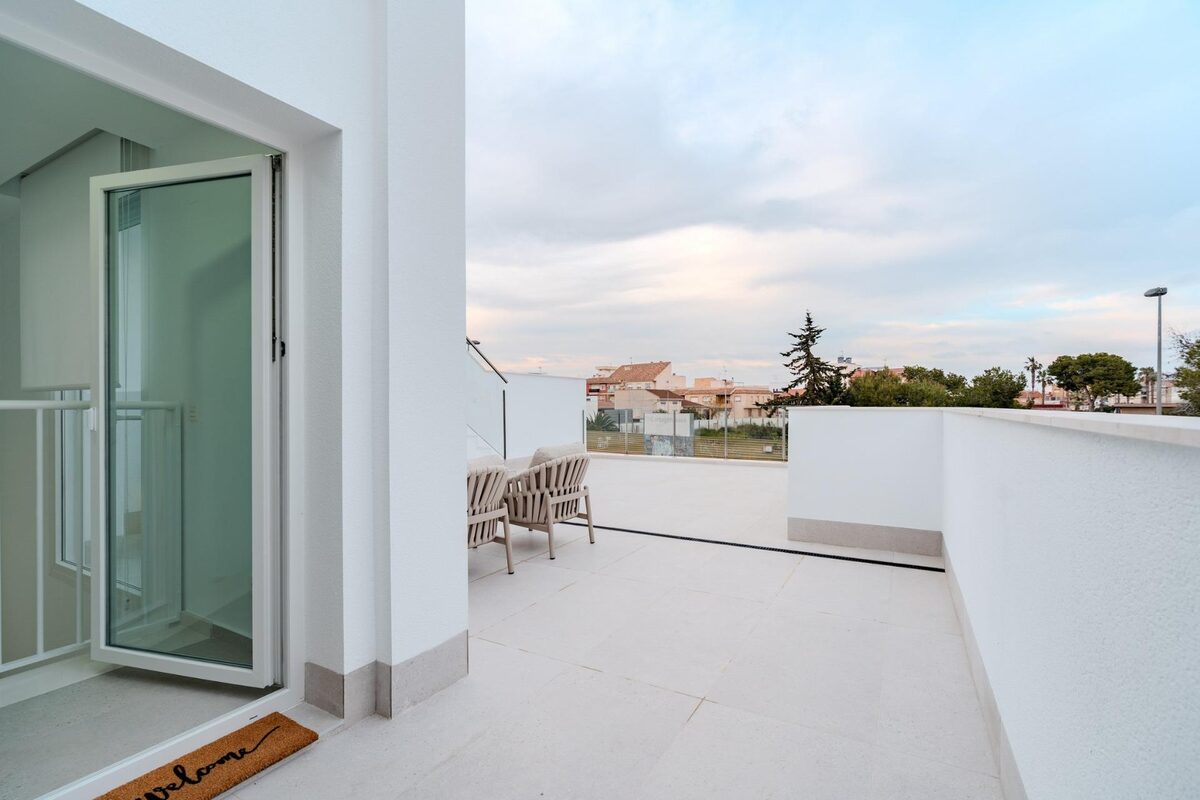 Willa z 3 sypialniami, 232m² w Los Alcazares, Hiszpania [ID: 0137-N8403]