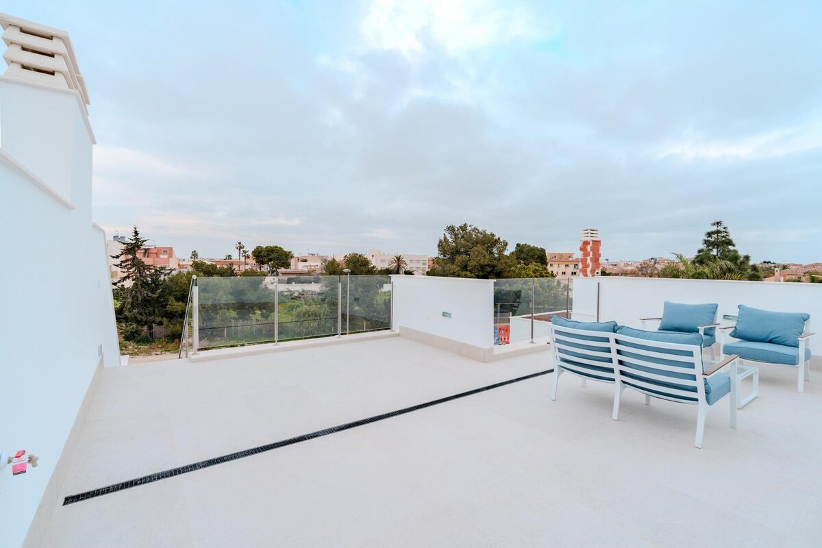 Willa z 3 sypialniami, 232m² w Los Alcazares, Hiszpania [ID: 0137-N8403]