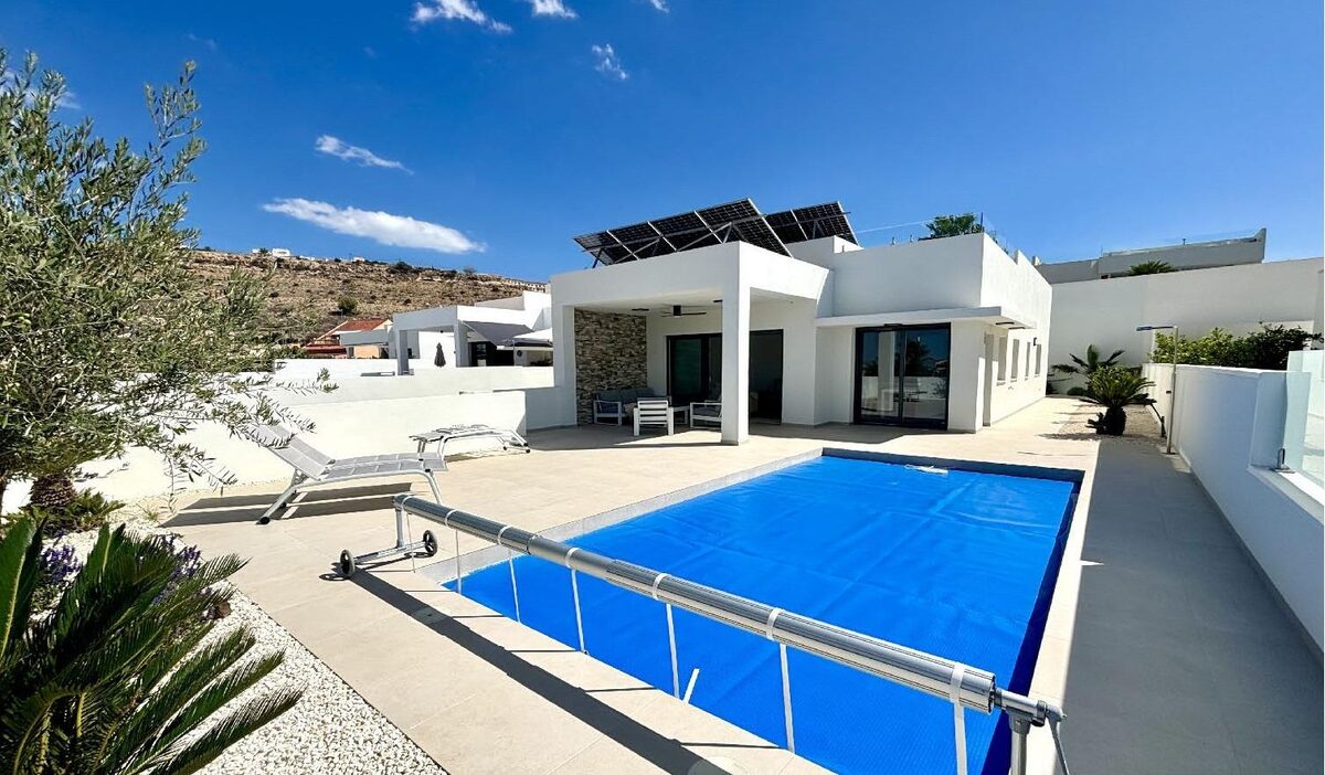 Willa z 3 sypialniami, 120m² w Benijófar, Hiszpania [ID: 0137-N8420]