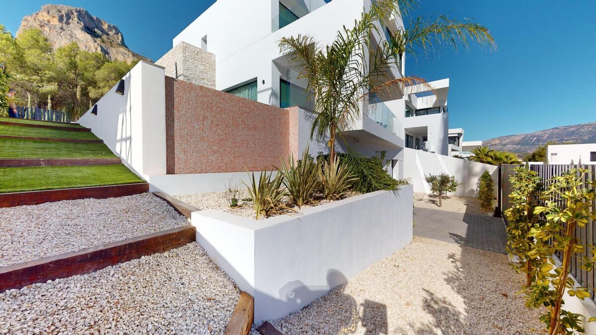 Villa with 3 bedrooms, 293m² in Polop, Spain [ID: 0137-N8419]