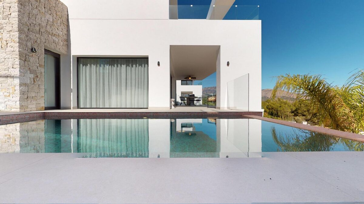 Villa with 3 bedrooms, 293m² in Polop, Spain [ID: 0137-N8419]