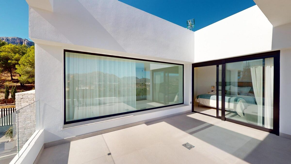 Villa with 3 bedrooms, 293m² in Polop, Spain [ID: 0137-N8419]