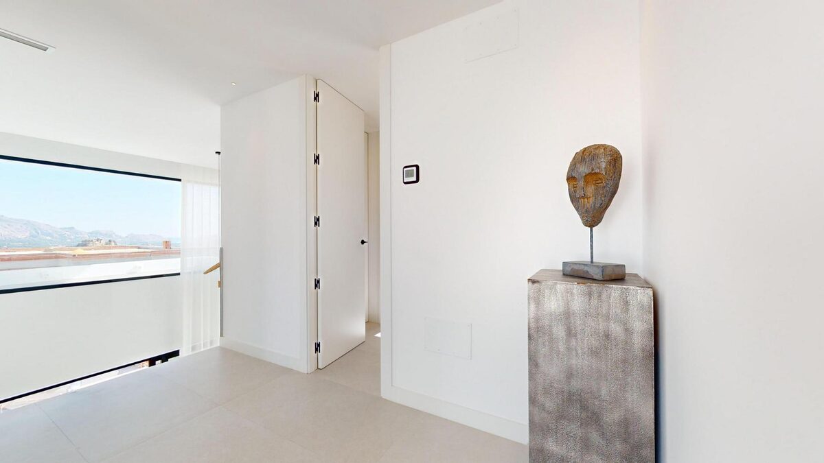 Villa with 3 bedrooms, 293m² in Polop, Spain [ID: 0137-N8419]
