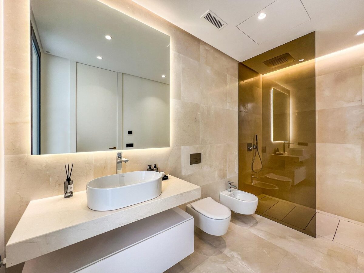 Вилла с 6 спальнями, 647м² в Марбелья, Испания [ID: 0137-N8390]