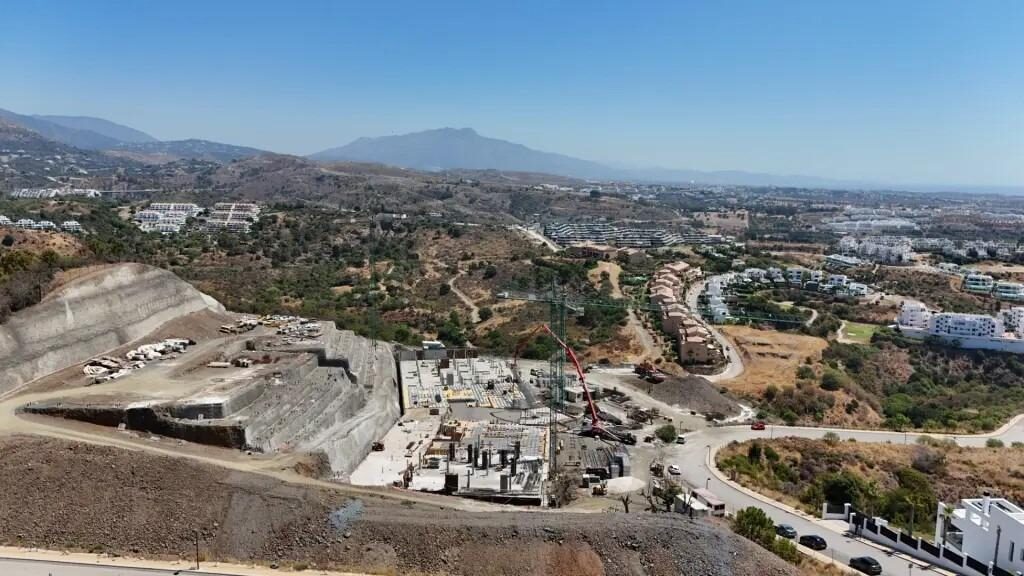 Apartament z 3 sypialniami, 205m² w Estepona, Hiszpania [ID: 0137-N8360]
