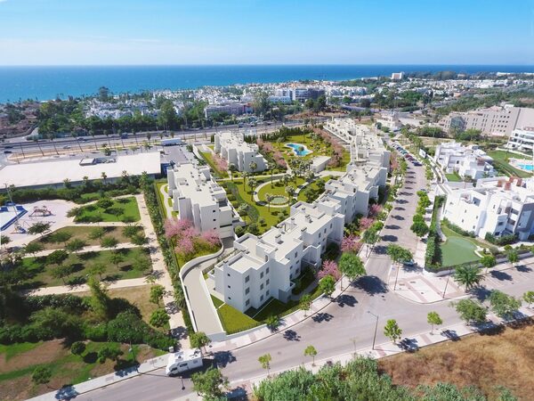 Apartament w Estepona, Hiszpania, 130m² - obraz 2