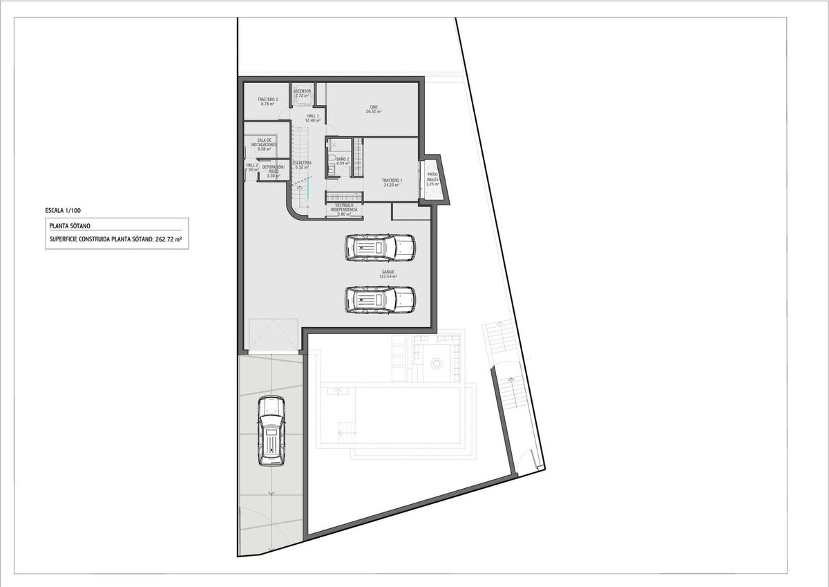 Villa with 4 bedrooms, 535m² in Benalmadena, Spain [ID: 0137-N8325]