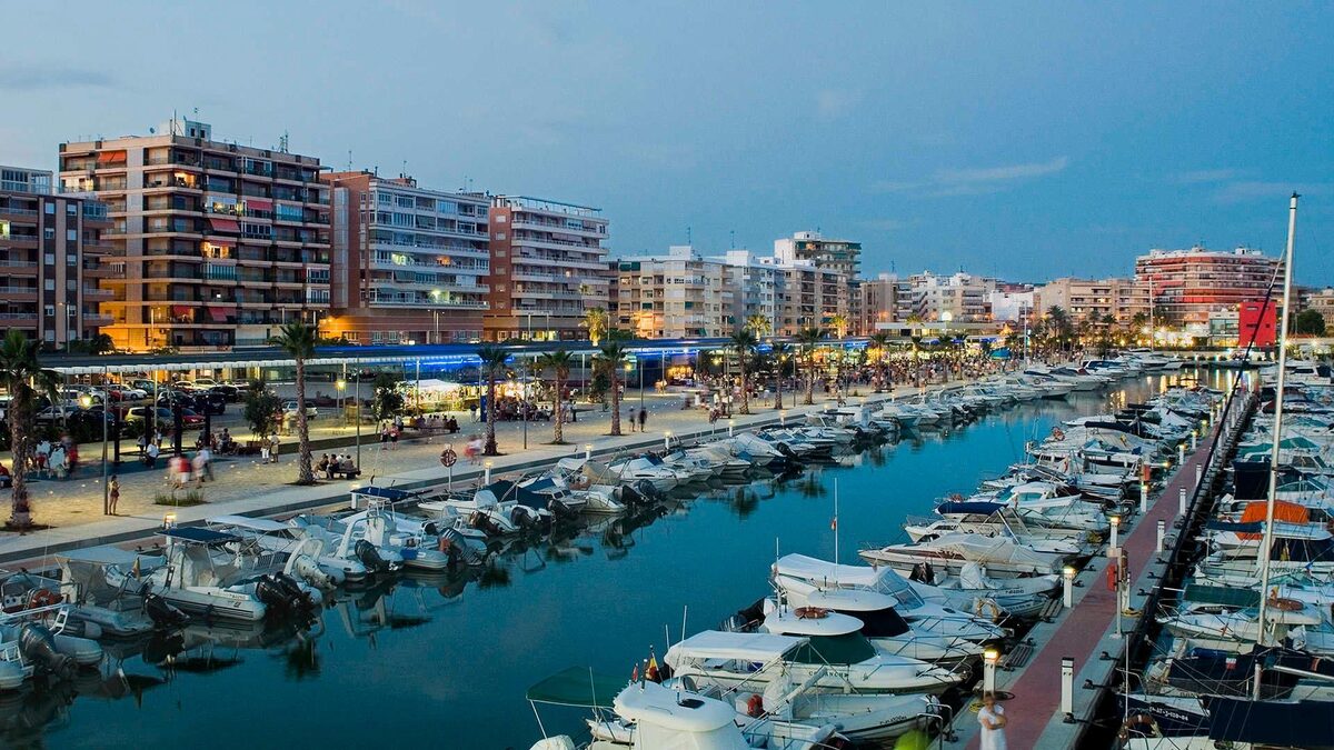 Penthouse z 2 sypialniami, 94m² w Santa Pola, Hiszpania [ID: 0137-N8188]