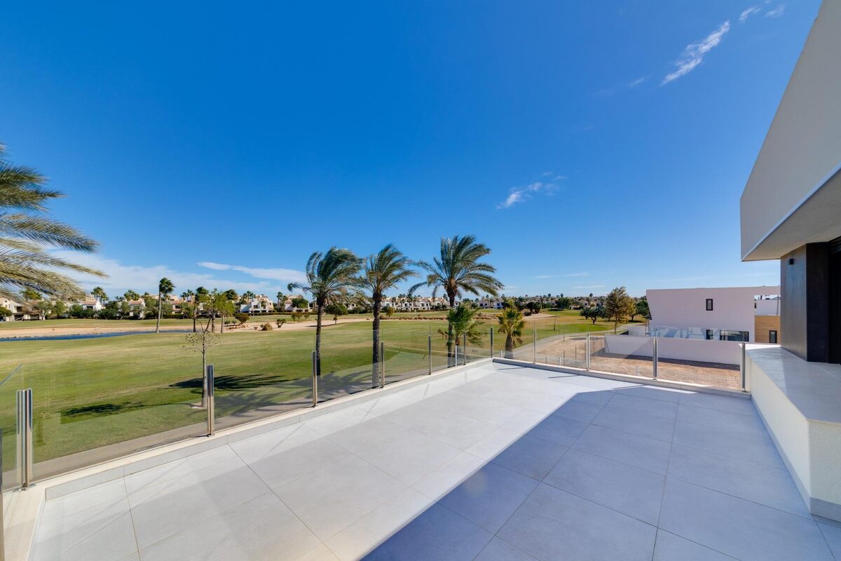 Villa with 3 bedrooms, 130m² in Pilar de la Horadada, Spain [ID: 0137-N8106]