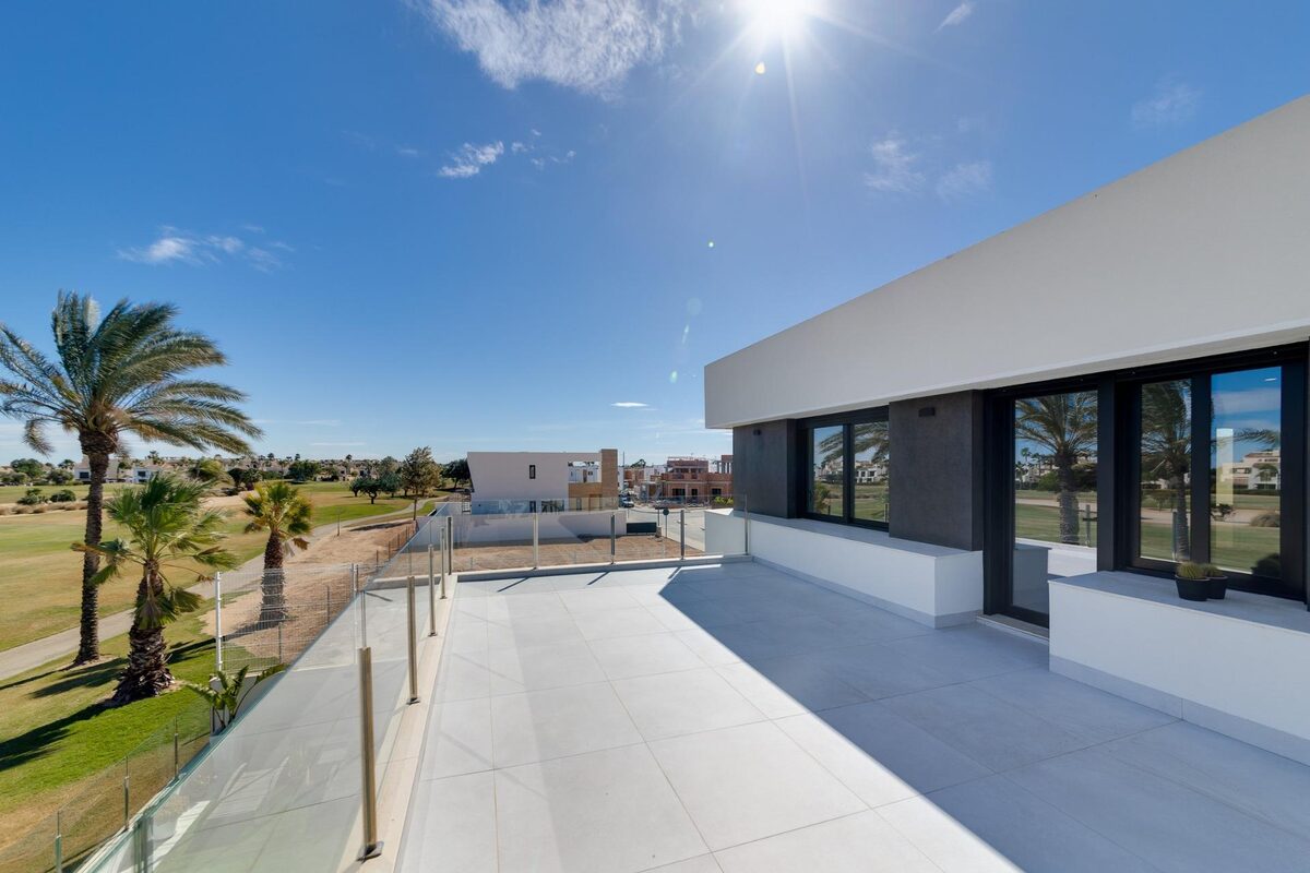 Villa with 3 bedrooms, 130m² in Pilar de la Horadada, Spain [ID: 0137-N8106]