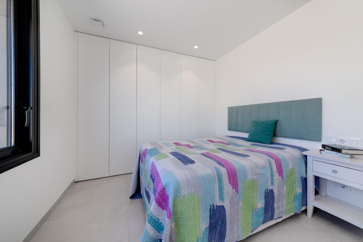 Villa with 3 bedrooms, 130m² in Pilar de la Horadada, Spain [ID: 0137-N8106]