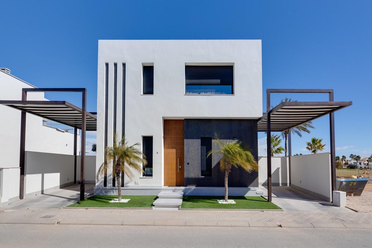 Villa with 3 bedrooms, 130m² in Pilar de la Horadada, Spain [ID: 0137-N8106]