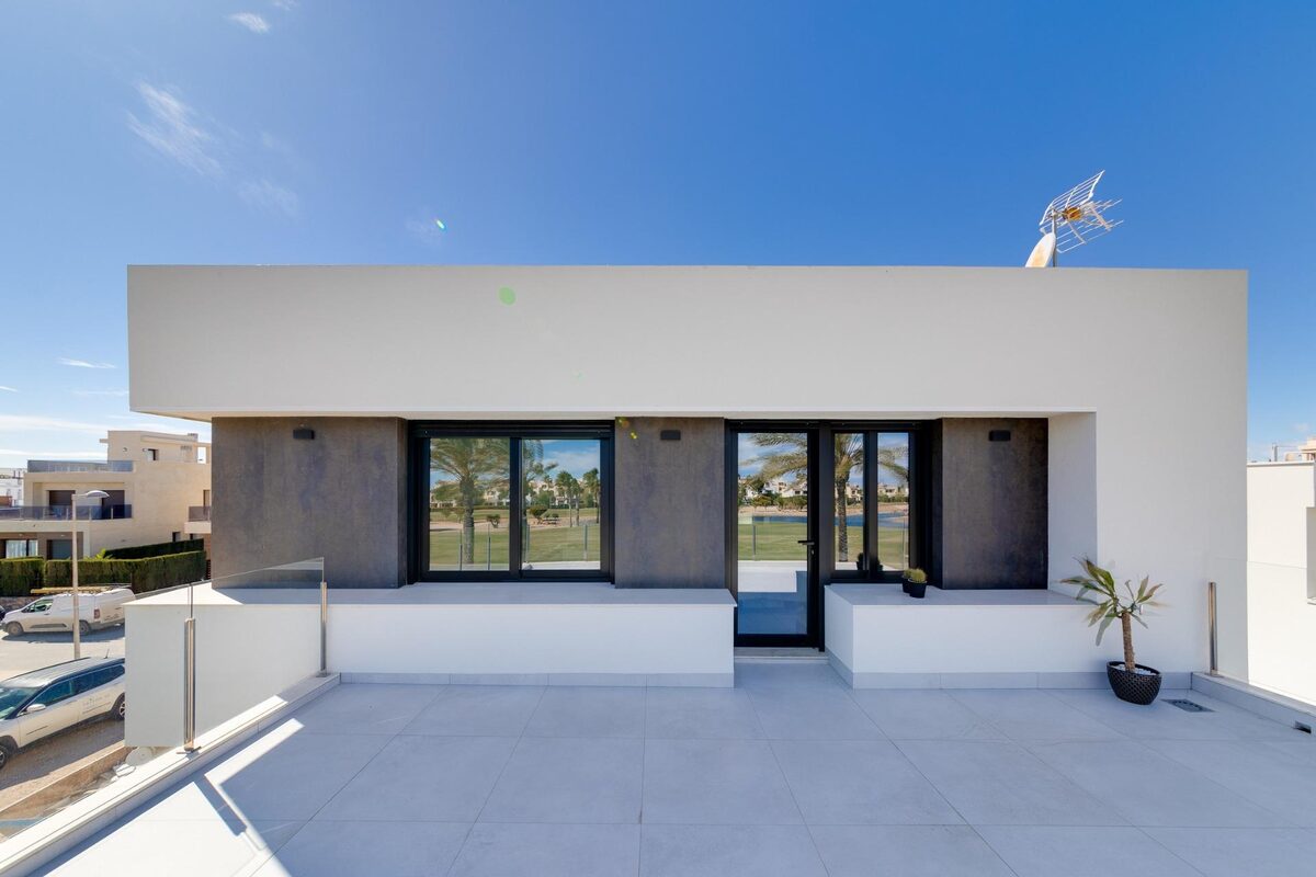 Villa with 3 bedrooms, 130m² in Pilar de la Horadada, Spain [ID: 0137-N8106]