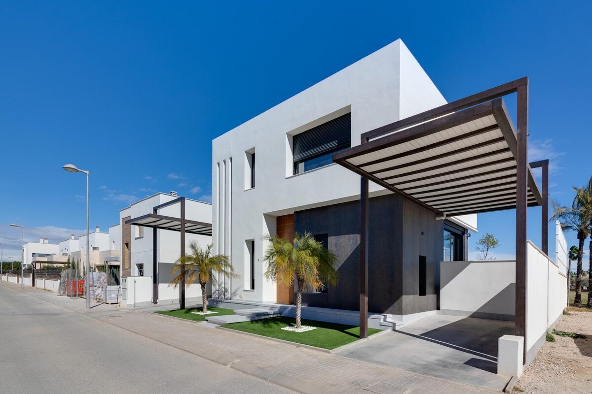 Villa with 3 bedrooms, 130m² in Pilar de la Horadada, Spain [ID: 0137-N8106]
