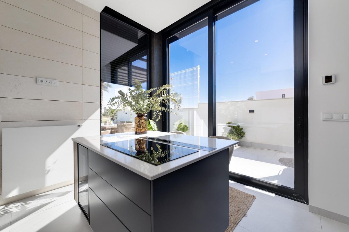 Villa with 3 bedrooms, 130m² in Pilar de la Horadada, Spain [ID: 0137-N8106]