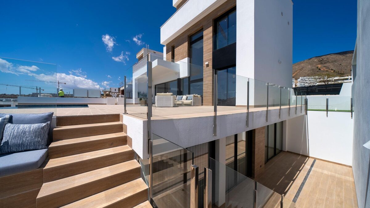 Willa z 4 sypialniami, 486m² w Finestrat, Hiszpania [ID: 0137-N6130]