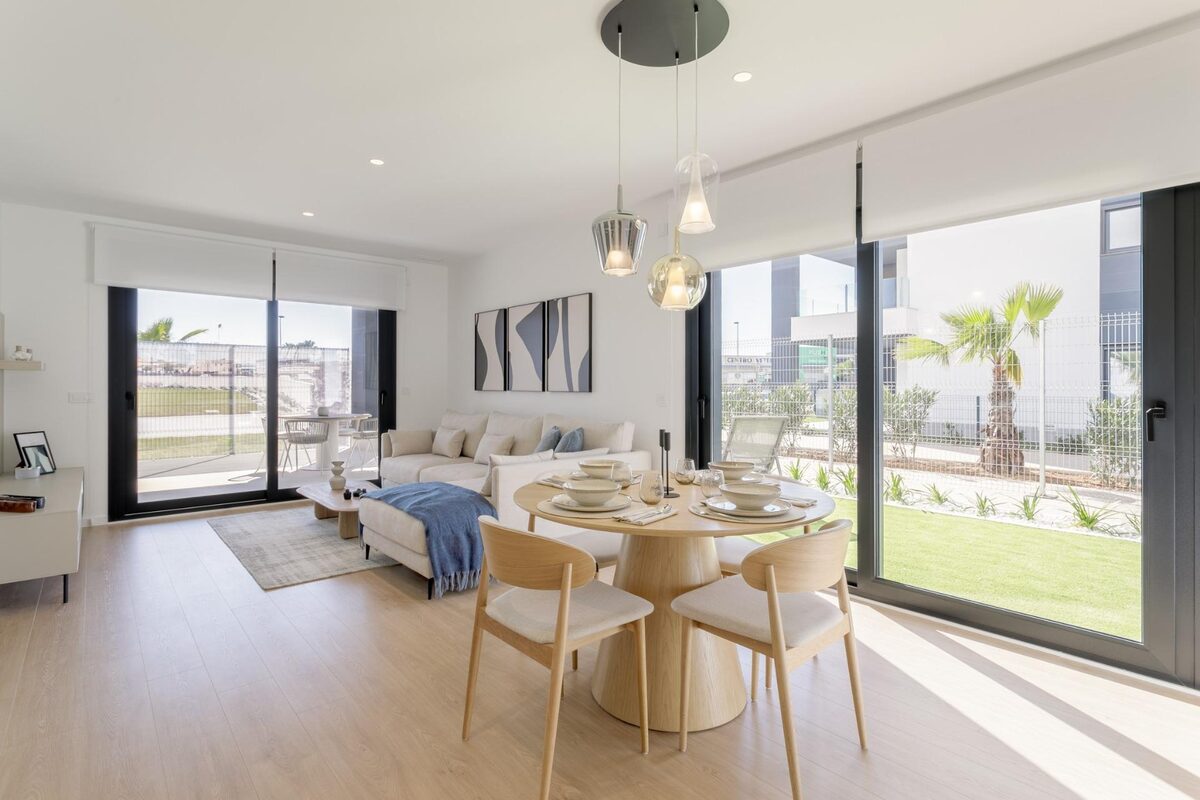 Penthouse with 3 bedrooms, 96m² in Torrevieja, Spain [ID: 0137-N8104]