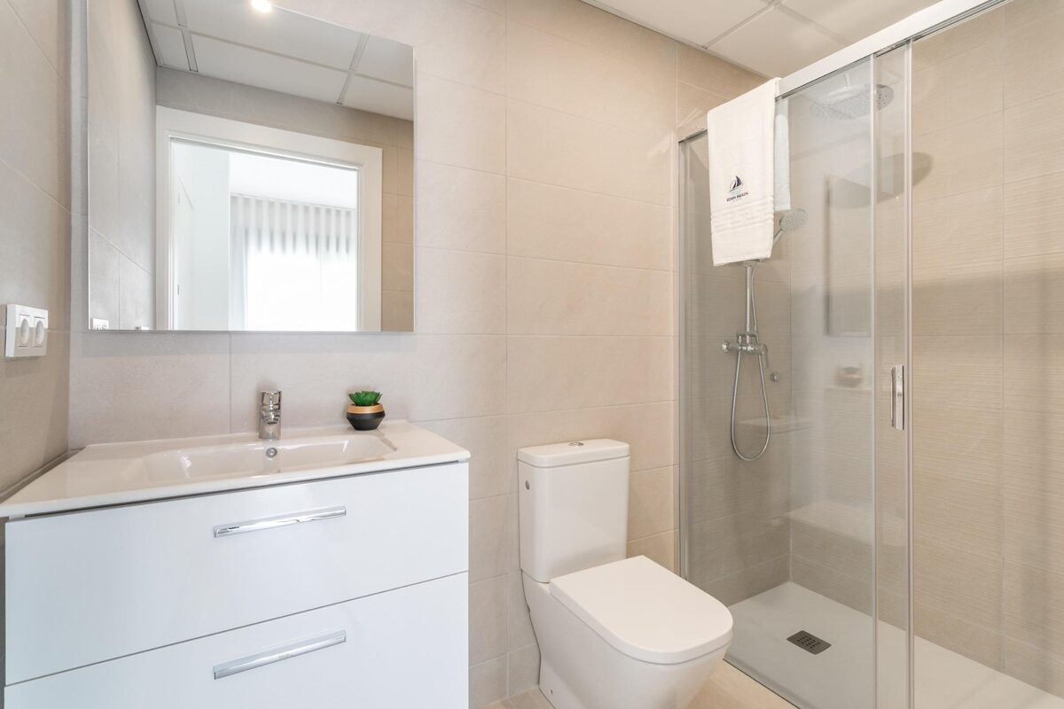 Penthouse z 3 sypialniami, 96m² w Torrevieja, Hiszpania [ID: 0137-N8104]